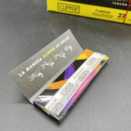 Clipper Black Papers 22 Booklets