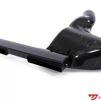 Unitronic Carbon Fiber Intake System with Air Duct for MK8 GTI
