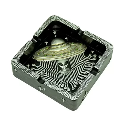 Fantasy Ashtrays- Alien/Ship - Ejuicewarehouse
