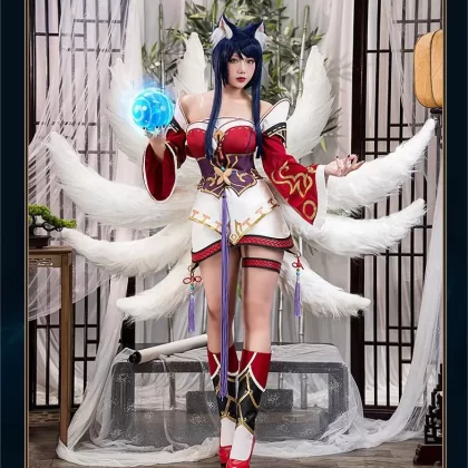 Classic Nine-Tailed Fox Ahri Cosplay Costume - Elegant Mage Character Outfit