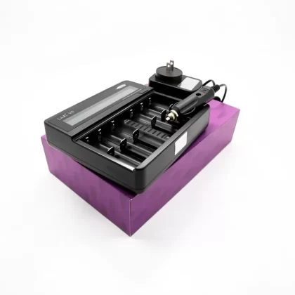 Efest LUC V6 Cargador Inteligente 6 Ranuras LCD 2A Li-ion - Fumotvapemexico